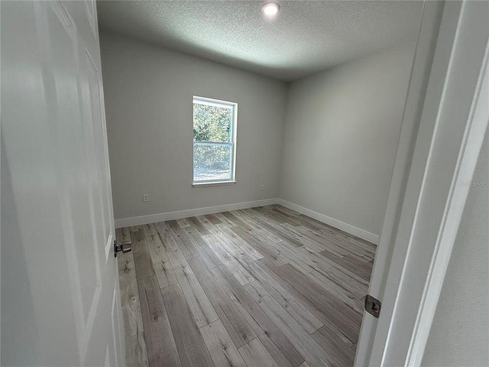For Rent: $1,950 (3 beds, 2 baths, 1529 Square Feet)
