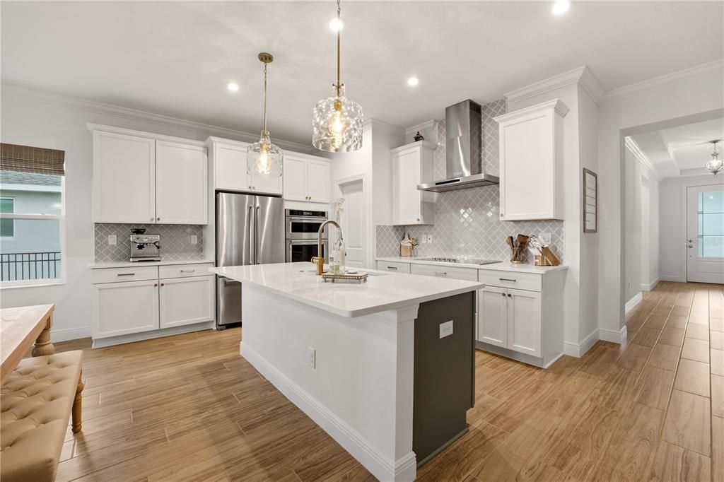 For Sale: $620,000 (4 beds, 3 baths, 2500 Square Feet)