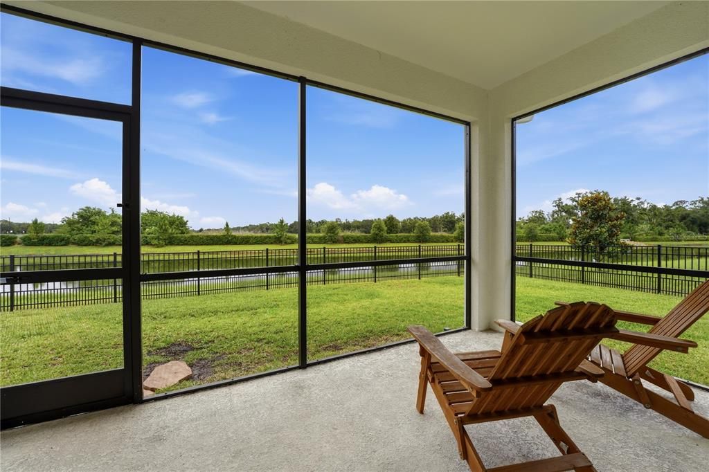 For Sale: $620,000 (4 beds, 3 baths, 2500 Square Feet)