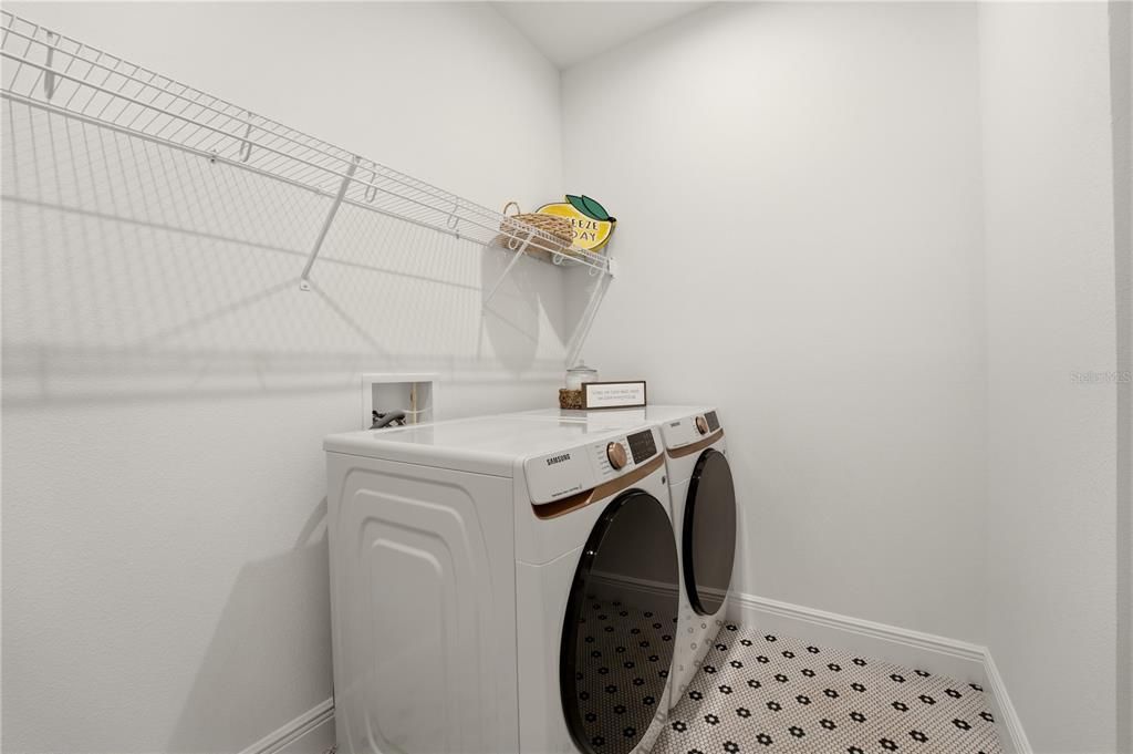 For Sale: $620,000 (4 beds, 3 baths, 2500 Square Feet)