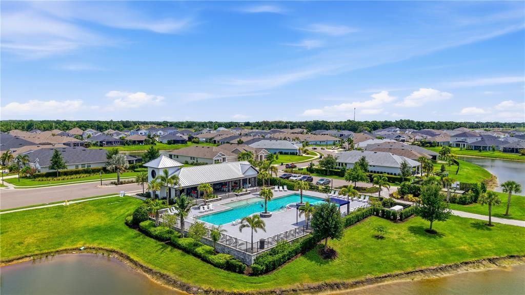 For Sale: $620,000 (4 beds, 3 baths, 2500 Square Feet)