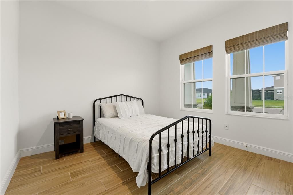 For Sale: $620,000 (4 beds, 3 baths, 2500 Square Feet)