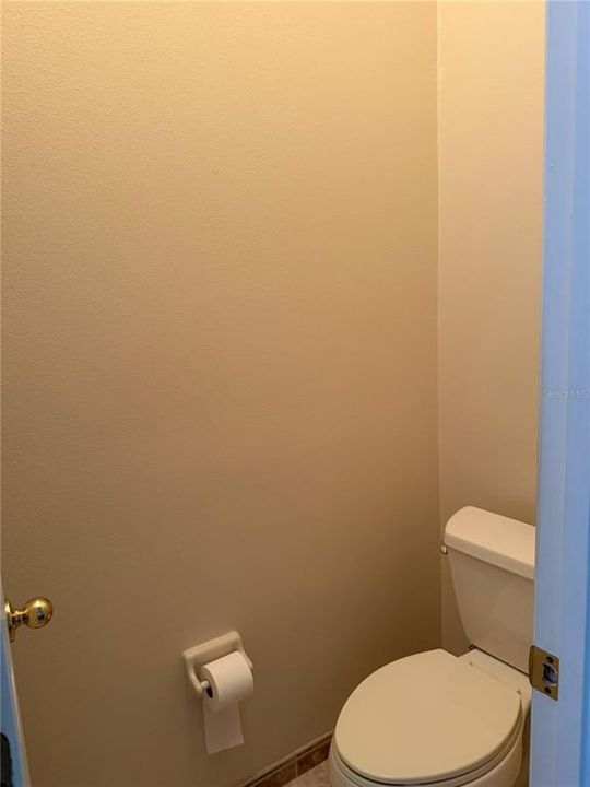 For Sale: $375,000 (4 beds, 2 baths, 2023 Square Feet)