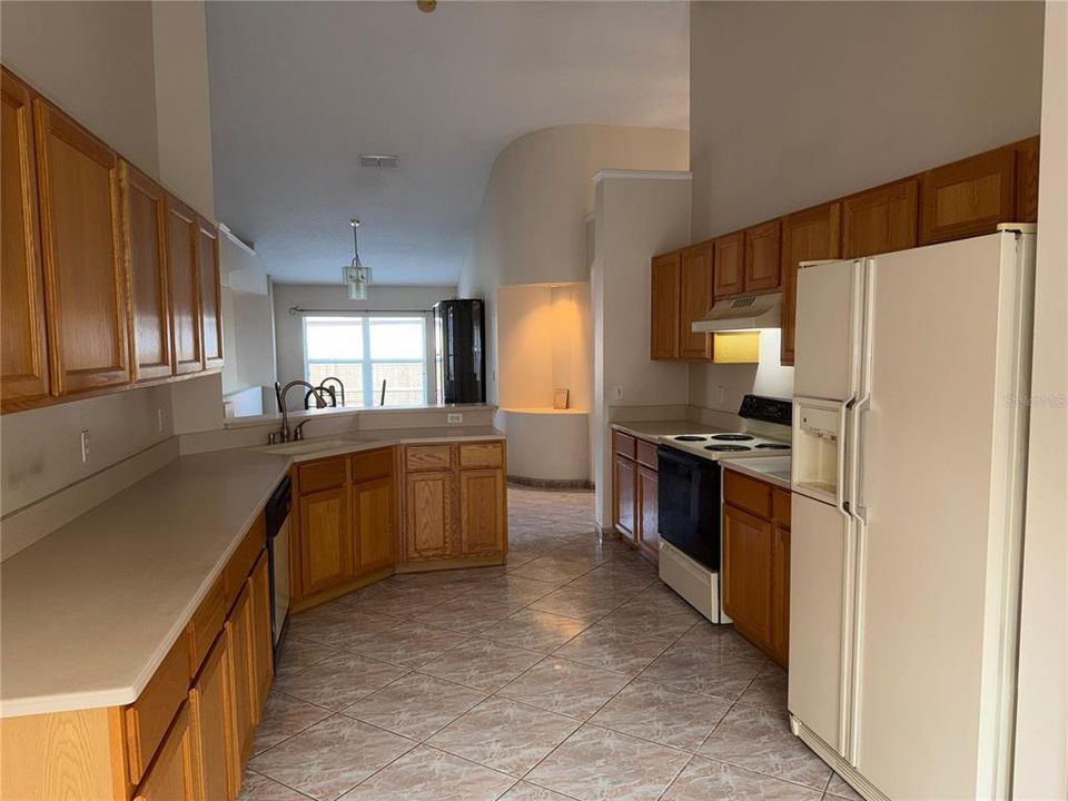 For Sale: $375,000 (4 beds, 2 baths, 2023 Square Feet)