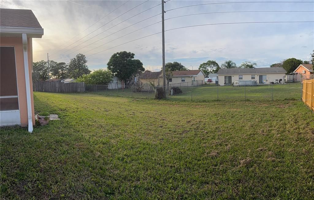 For Sale: $375,000 (4 beds, 2 baths, 2023 Square Feet)