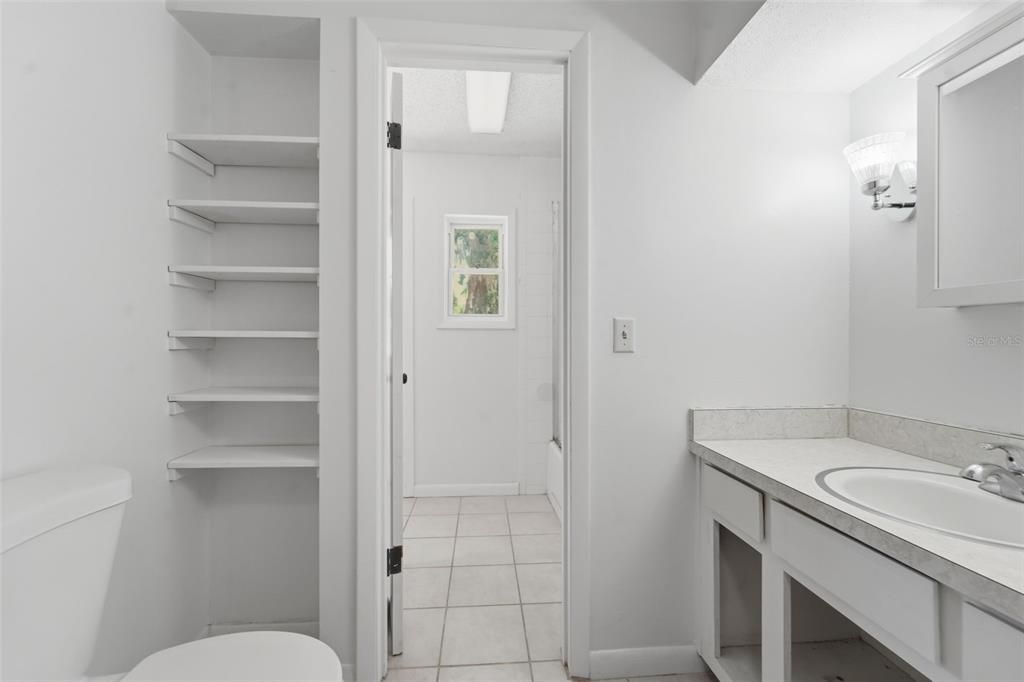 For Sale: $289,000 (3 beds, 1 baths, 1499 Square Feet)