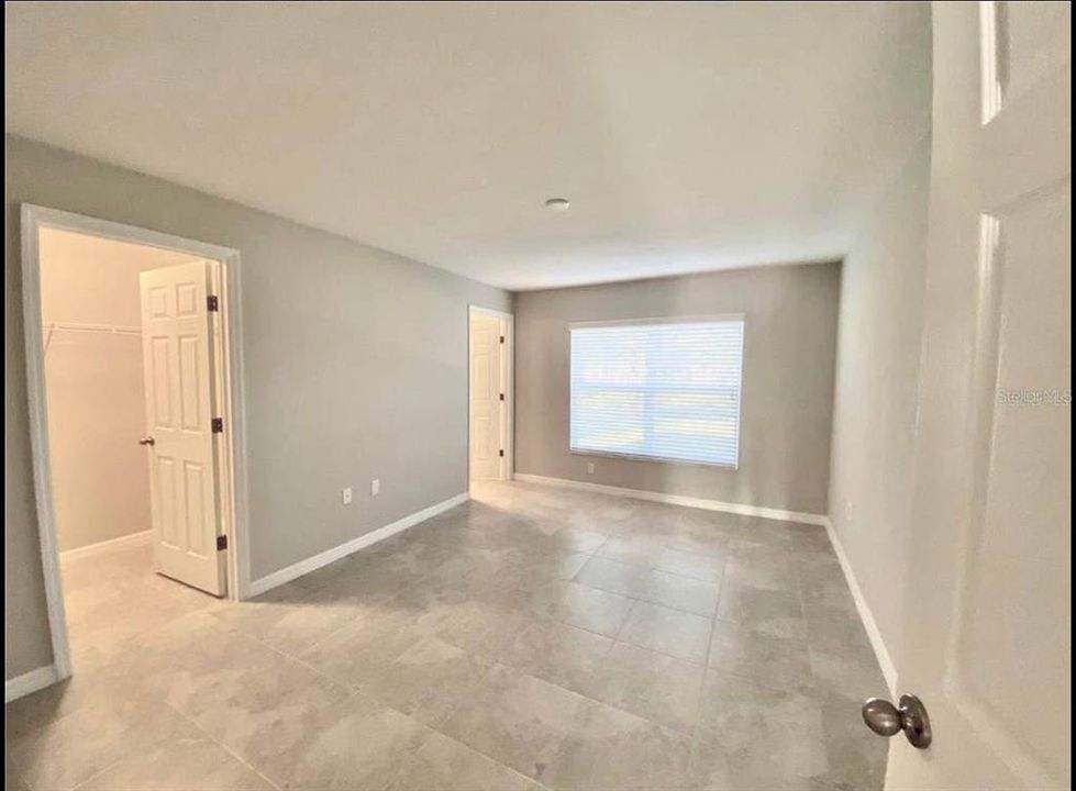 For Sale: $575,000 (6 beds, 0 baths, 2430 Square Feet)