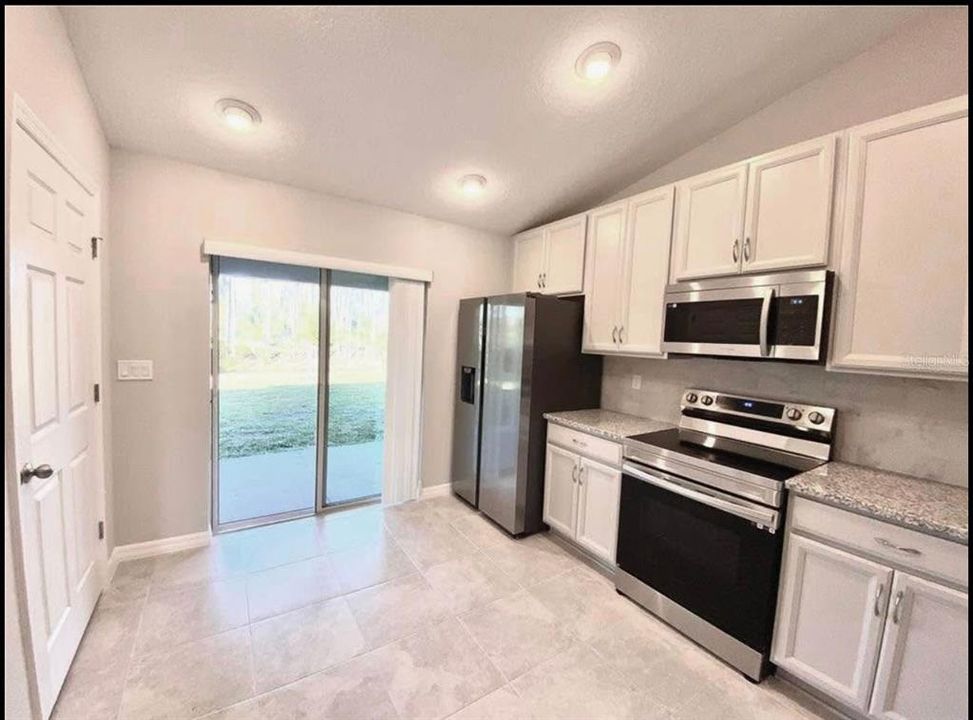 For Sale: $575,000 (6 beds, 0 baths, 2430 Square Feet)