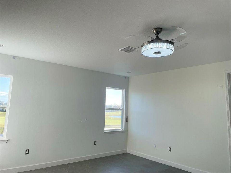 For Rent: $4,200 (5 beds, 3 baths, 3277 Square Feet)