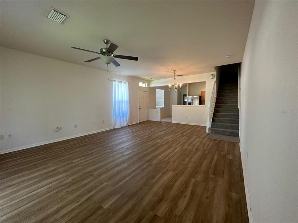For Rent: $2,175 (3 beds, 2 baths, 1596 Square Feet)