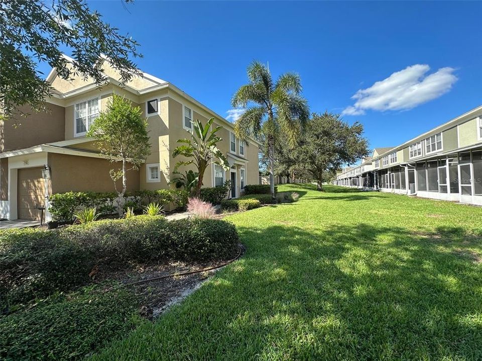 For Rent: $2,175 (3 beds, 2 baths, 1596 Square Feet)