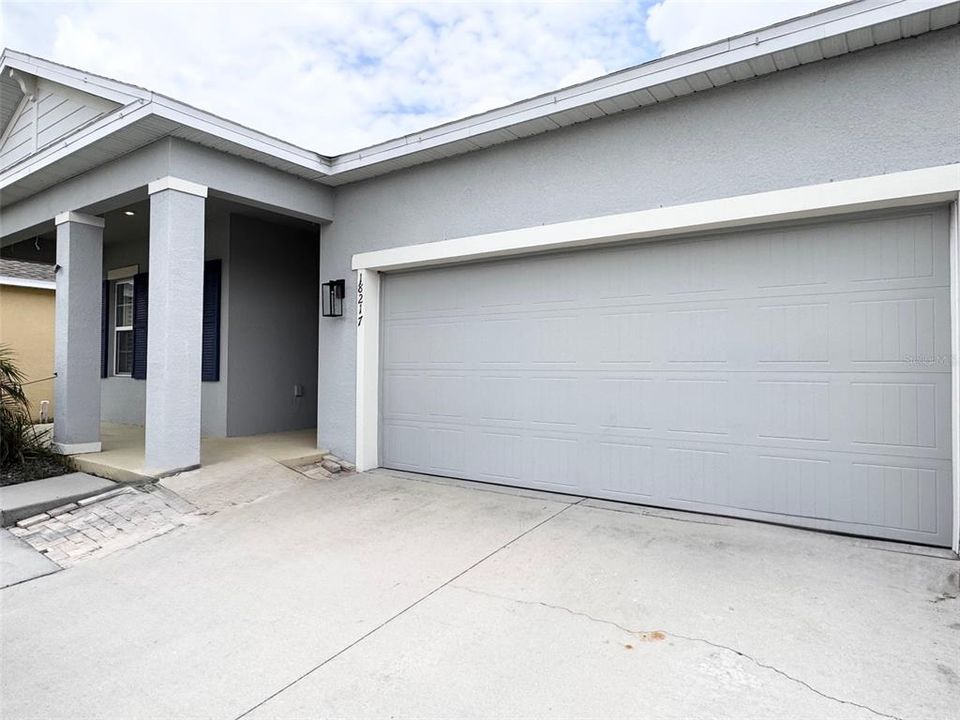 For Sale: $375,500 (3 beds, 2 baths, 2023 Square Feet)