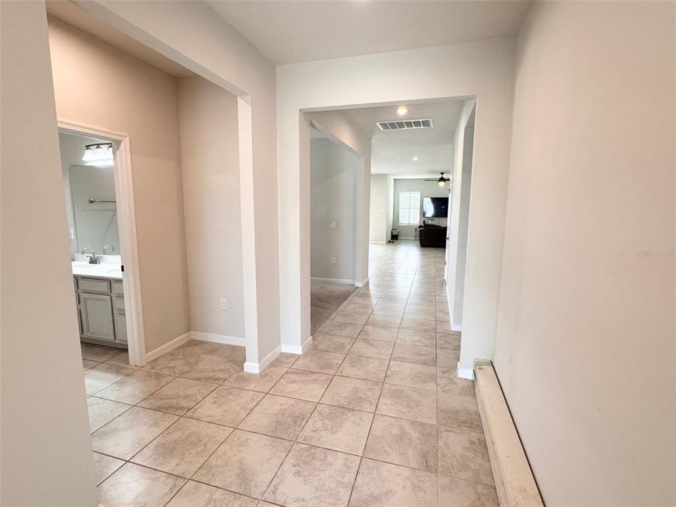 For Sale: $375,500 (3 beds, 2 baths, 2023 Square Feet)