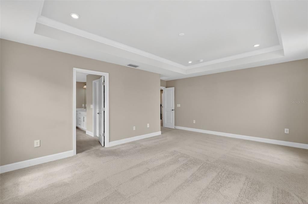 For Sale: $624,900 (4 beds, 3 baths, 3749 Square Feet)
