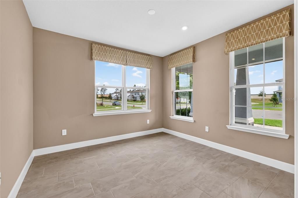 For Sale: $624,900 (4 beds, 3 baths, 3749 Square Feet)