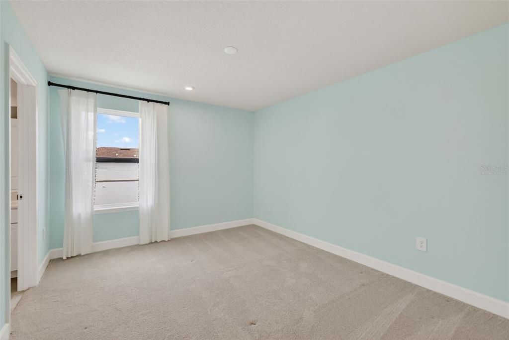 For Sale: $624,900 (4 beds, 3 baths, 3749 Square Feet)