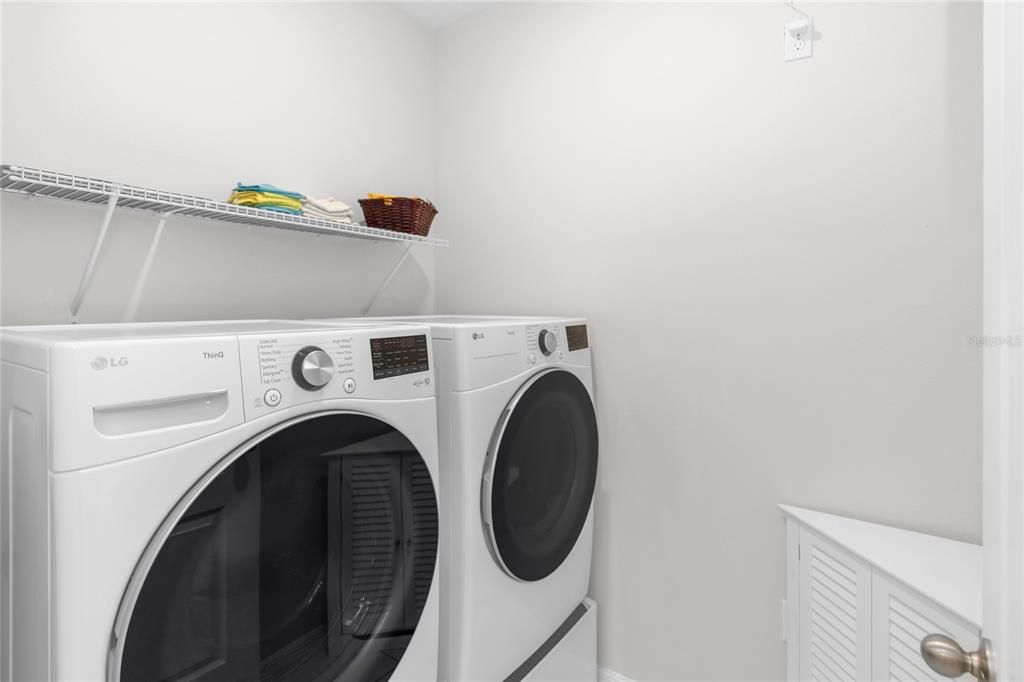 For Sale: $387,000 (4 beds, 2 baths, 1836 Square Feet)