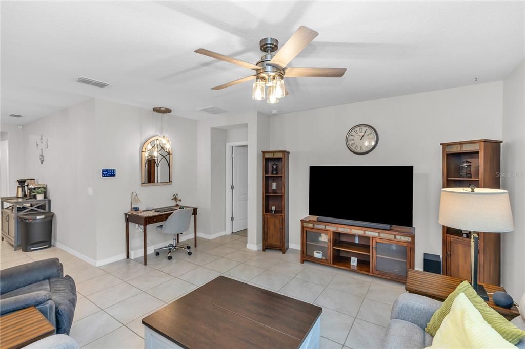 For Sale: $387,000 (4 beds, 2 baths, 1836 Square Feet)