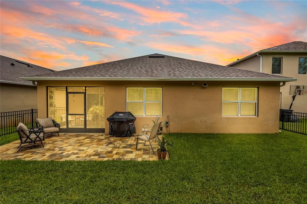 For Sale: $387,000 (4 beds, 2 baths, 1836 Square Feet)