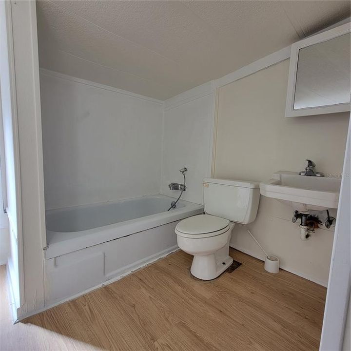 В аренду: $800 (1 спален, 1 ванн, 578 Квадратных фут)