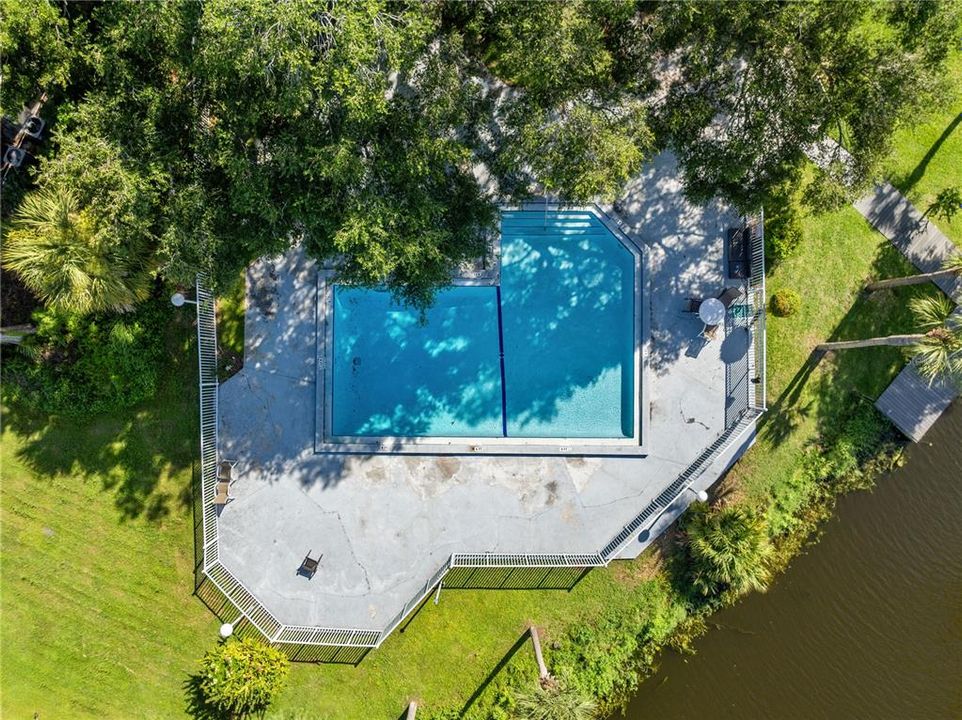 На продажу: $239,000 (2 спален, 2 ванн, 999 Квадратных фут)