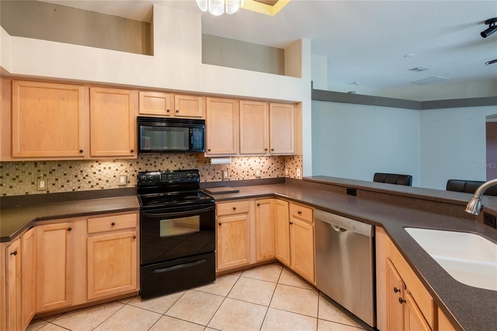 For Sale: $620,000 (3 beds, 2 baths, 2120 Square Feet)