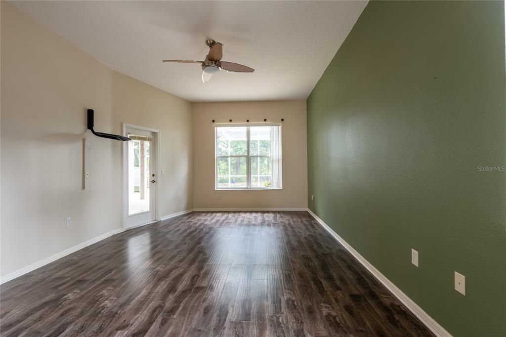 For Sale: $620,000 (3 beds, 2 baths, 2120 Square Feet)