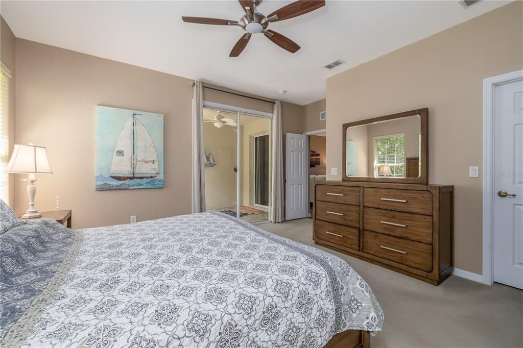 For Sale: $389,000 (3 beds, 2 baths, 1961 Square Feet)