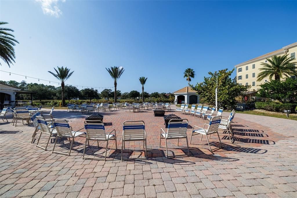 For Sale: $389,000 (3 beds, 2 baths, 1961 Square Feet)