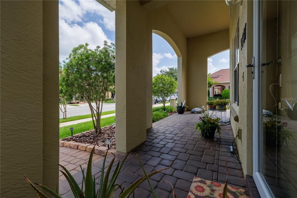 For Sale: $389,000 (3 beds, 2 baths, 1961 Square Feet)