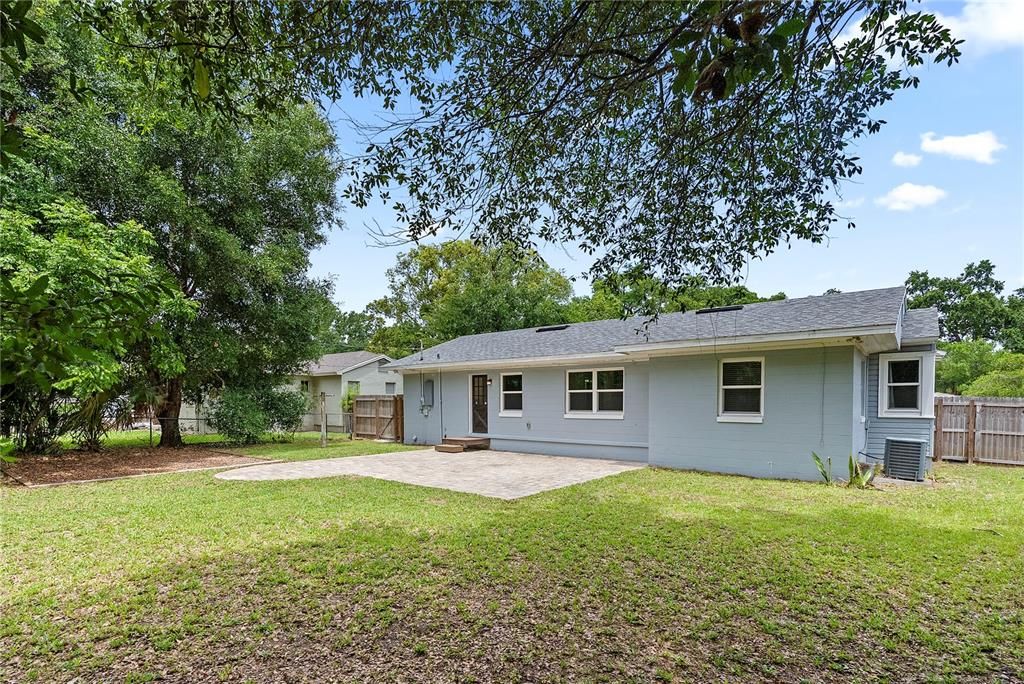 For Sale: $310,000 (3 beds, 1 baths, 1176 Square Feet)