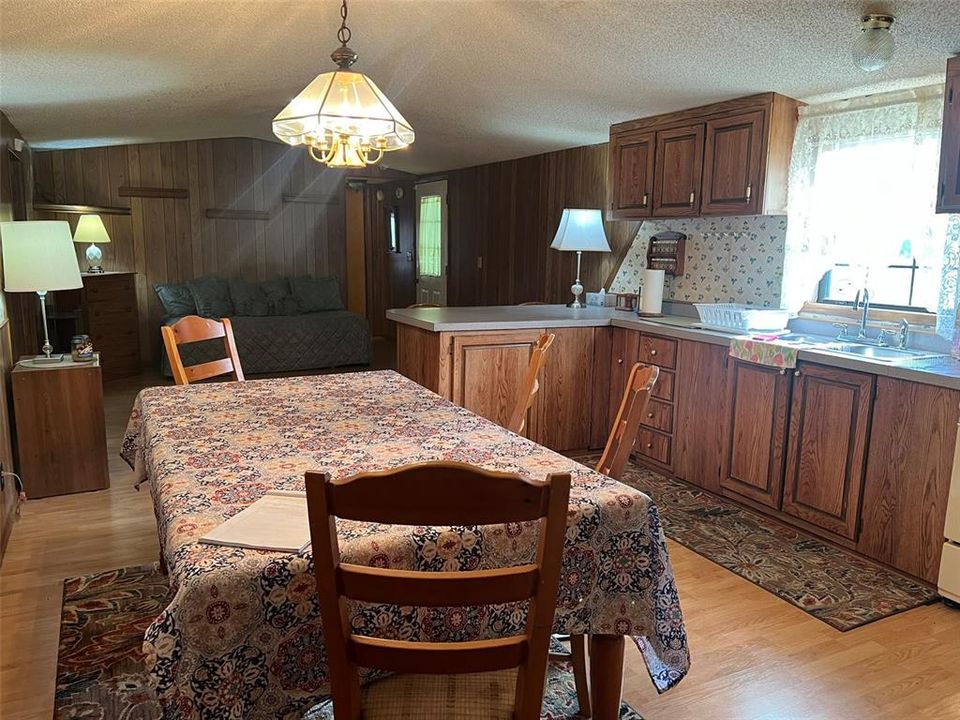 For Sale: $159,000 (2 beds, 2 baths, 1400 Square Feet)