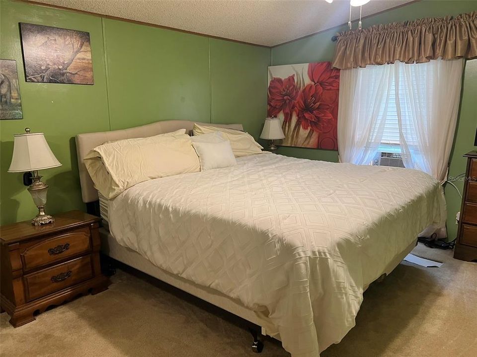 For Sale: $159,000 (2 beds, 2 baths, 1400 Square Feet)