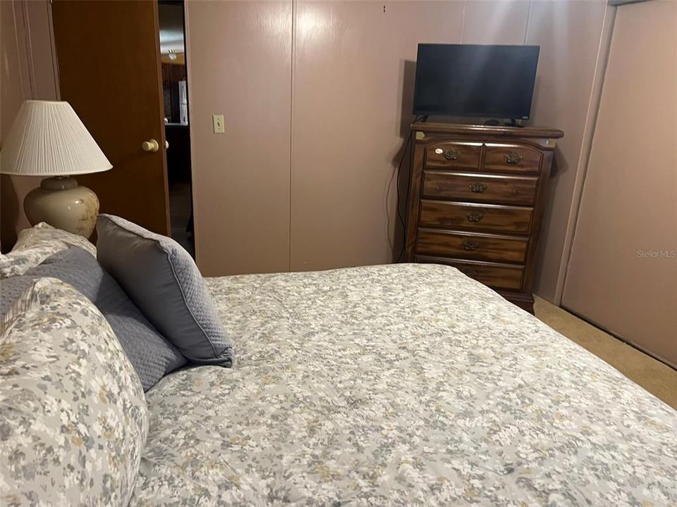 For Sale: $159,000 (2 beds, 2 baths, 1400 Square Feet)