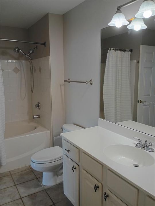 For Sale: $525,000 (1 beds, 1 baths, 815 Square Feet)