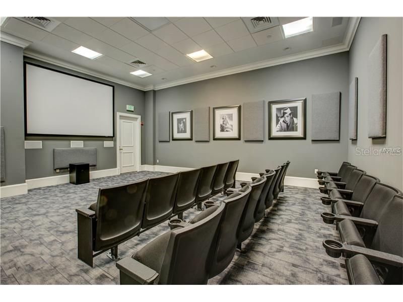 For Sale: $525,000 (1 beds, 1 baths, 815 Square Feet)