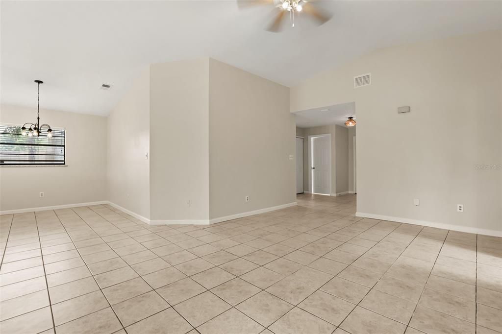 For Rent: $2,700 (3 beds, 2 baths, 1365 Square Feet)