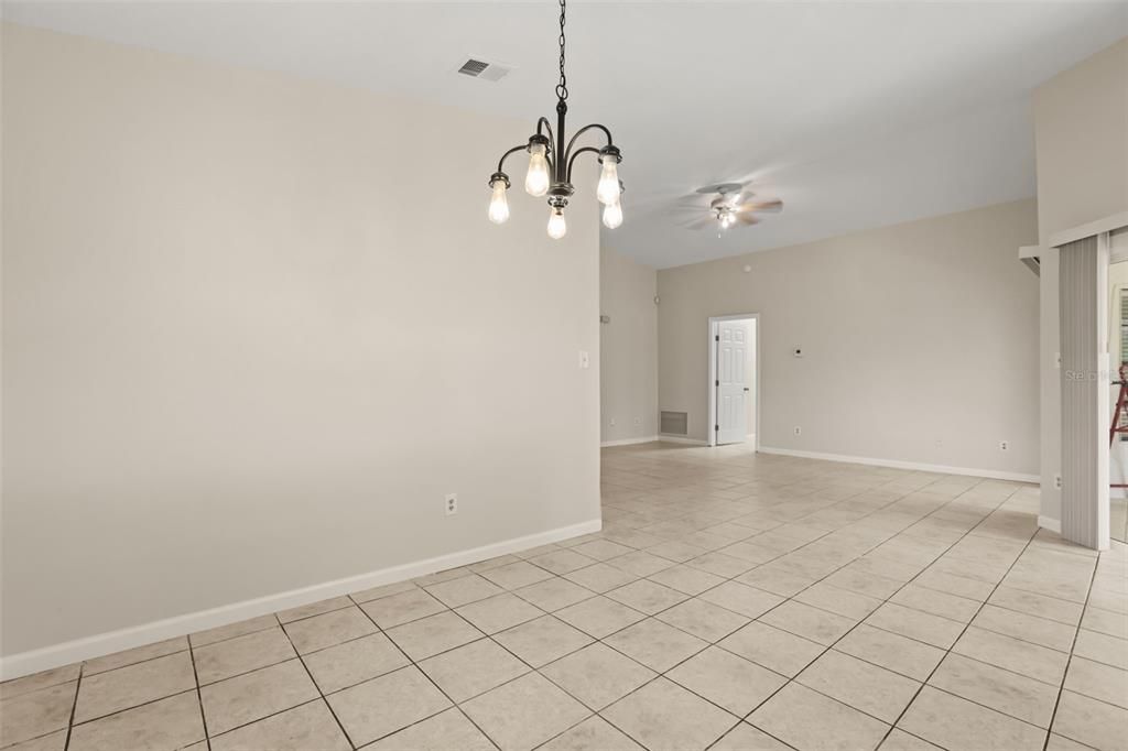 For Rent: $2,700 (3 beds, 2 baths, 1365 Square Feet)