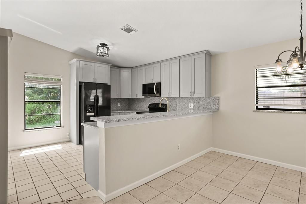 For Rent: $2,700 (3 beds, 2 baths, 1365 Square Feet)