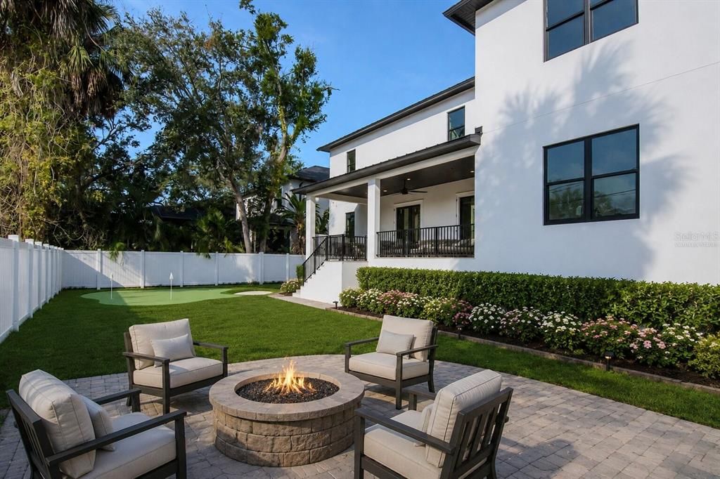 For Sale: $2,099,927 (5 beds, 5 baths, 4406 Square Feet)