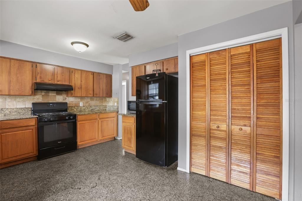 En Renta: $2,500 (3 camas, 2 baños, 1372 Pies cuadrados)