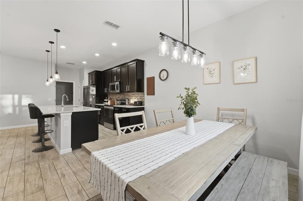 For Sale: $410,000 (3 beds, 2 baths, 1535 Square Feet)