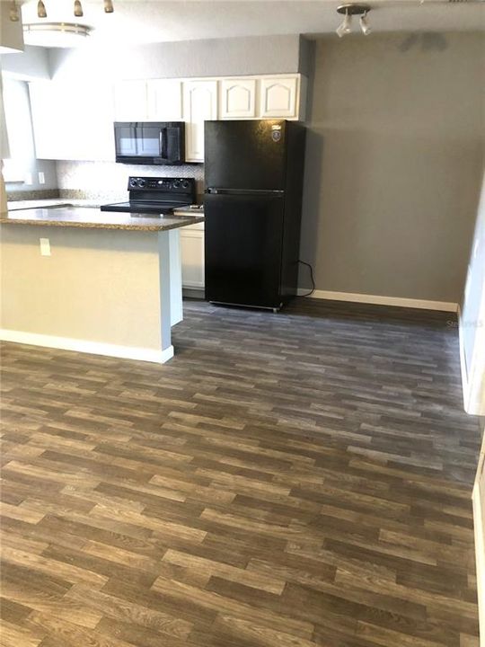 For Rent: $1,600 (1 beds, 1 baths, 573 Square Feet)
