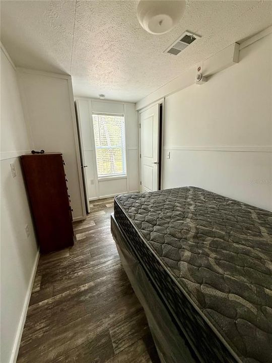 For Sale: $169,900 (3 beds, 2 baths, 925 Square Feet)