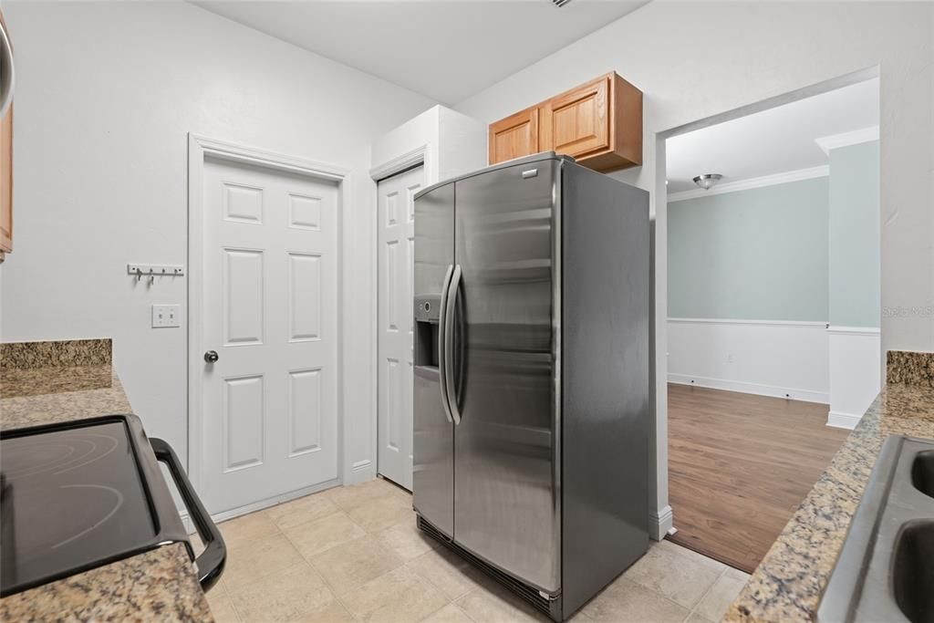 For Sale: $335,000 (3 beds, 2 baths, 1432 Square Feet)