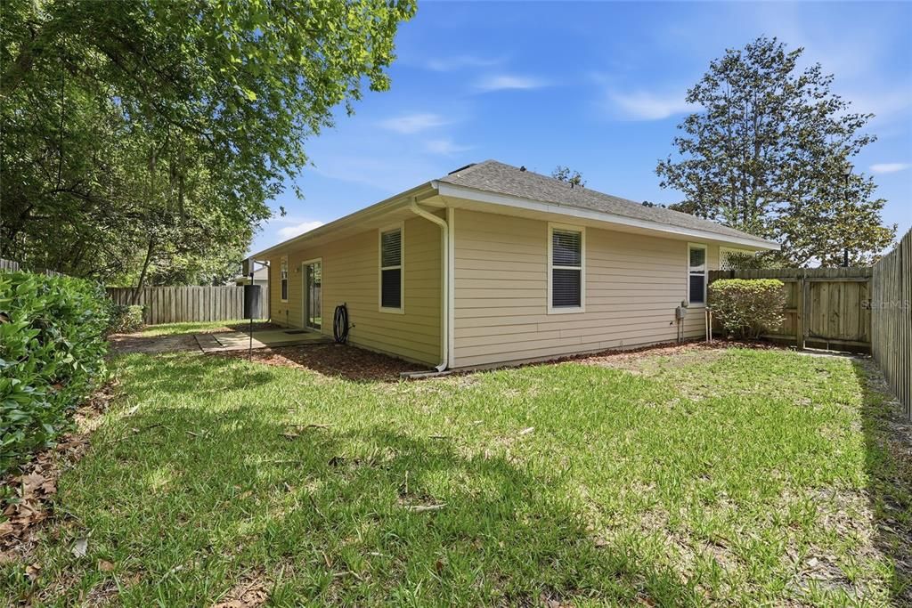 For Sale: $335,000 (3 beds, 2 baths, 1432 Square Feet)