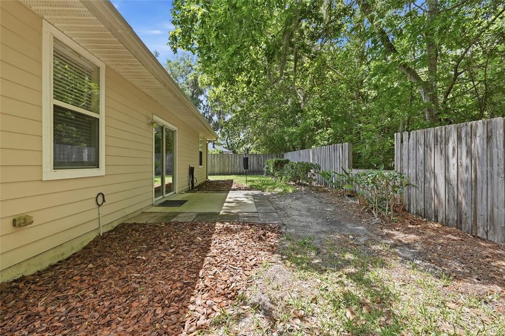 For Sale: $335,000 (3 beds, 2 baths, 1432 Square Feet)
