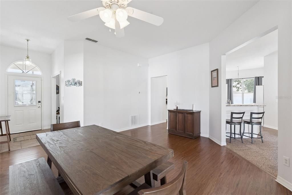 For Sale: $425,000 (3 beds, 2 baths, 1794 Square Feet)