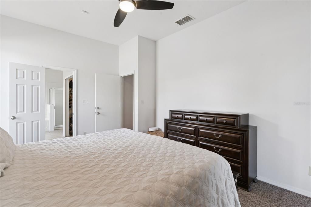 For Sale: $425,000 (3 beds, 2 baths, 1794 Square Feet)