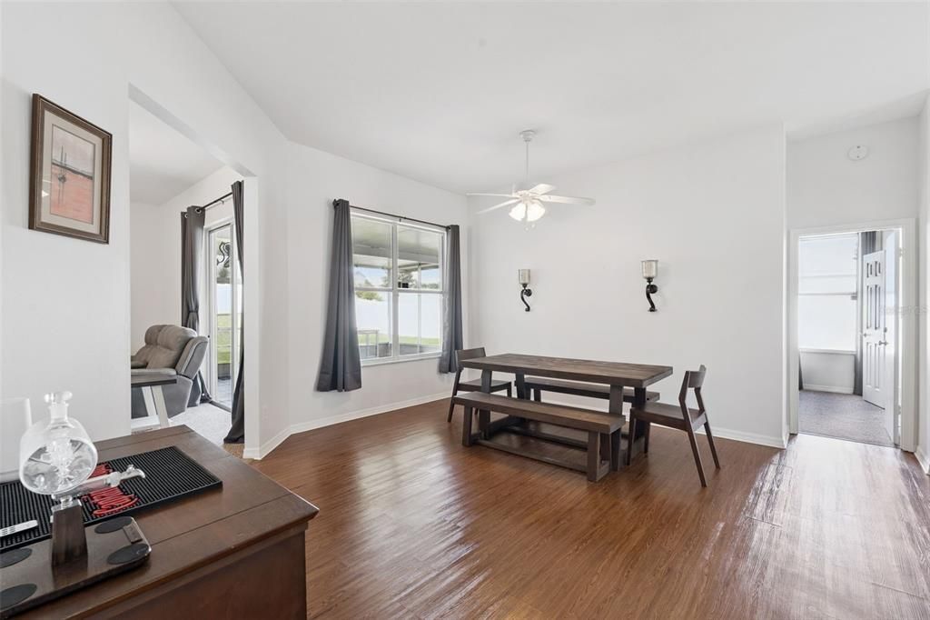 For Sale: $425,000 (3 beds, 2 baths, 1794 Square Feet)